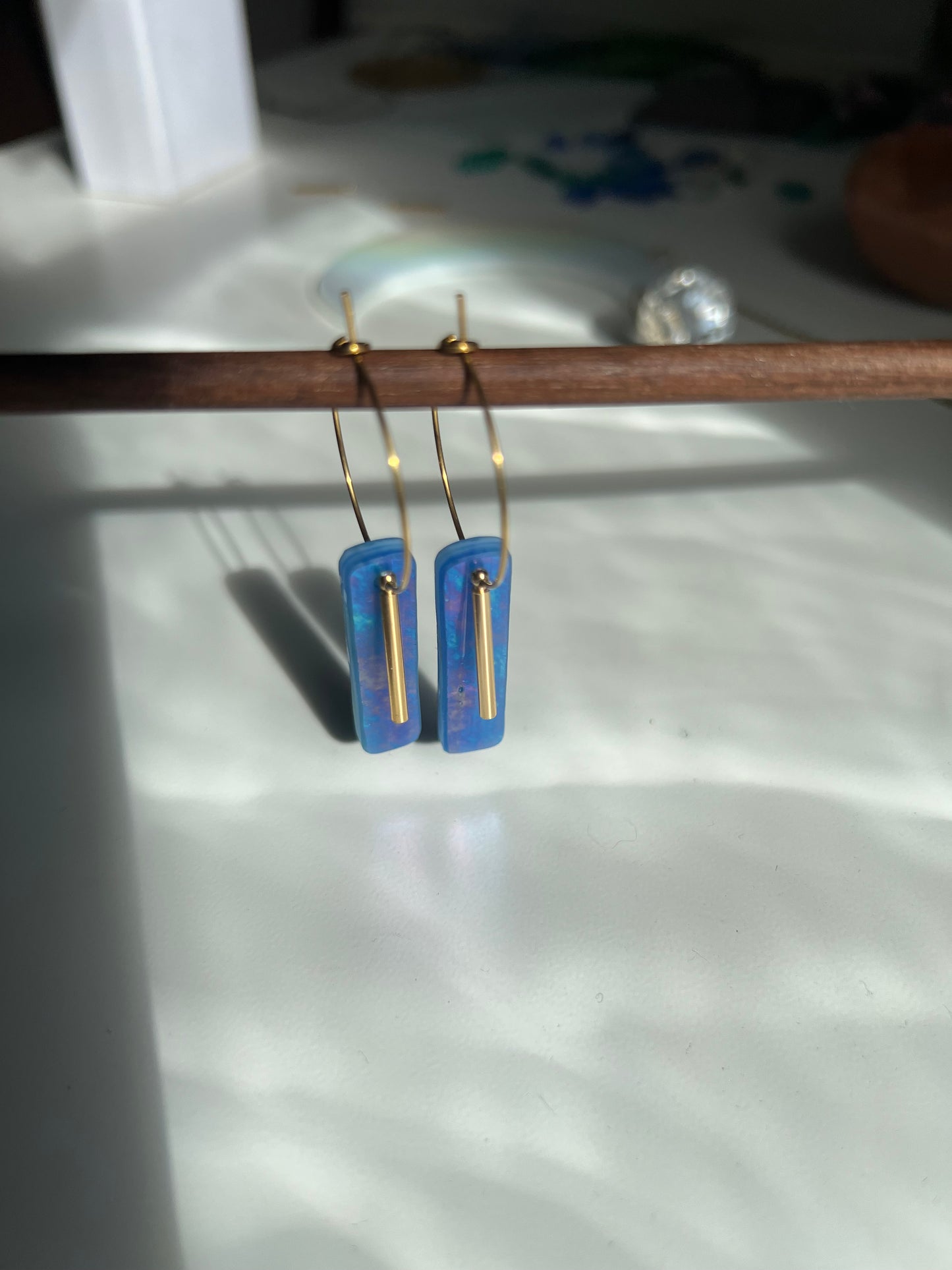 Silver earrings with triangle cathedral glass pendants