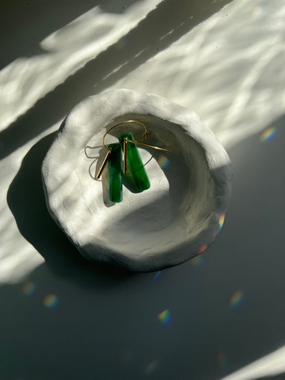 Glasohrringe Rectangle mit goldener Creole