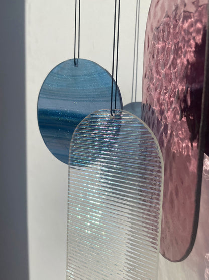 Rosa irisierender Wandbehang im Art Déco Stil