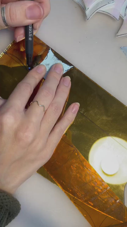 handgefertigte irisierende Weihnachtsdeko Fenster Glas Sterne l nachhaltige Weihnachtsdeko l slow fashion decor l Sonnenfänger Weihnachten l