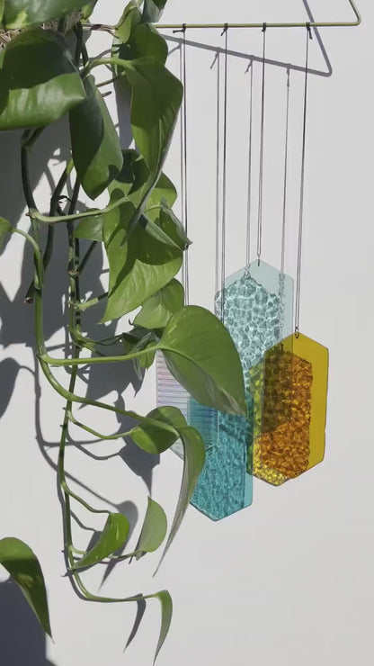 Mobile mit geometrischem Glas, Fenster Installation, Modern Glass Art Sonnenfänger Lichtspiel mit leuchtenden Elementen