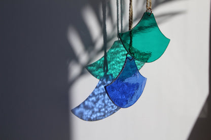 Japanische Wellen Glas. Modern Glass Art, boho Wandbehang, Gartendeko Gartenschmuck, Windspiel, Balkon Sommerdeko, Fensterdeko zum hängen