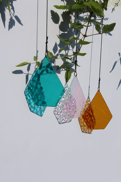 Glas Sonnenfänger Geometrischer Tropfen, Fensterdeko Frühling zum hängen, Gartenschmuck, Outdoor Balkon Aufhänge, Geschenk, Wandbehang