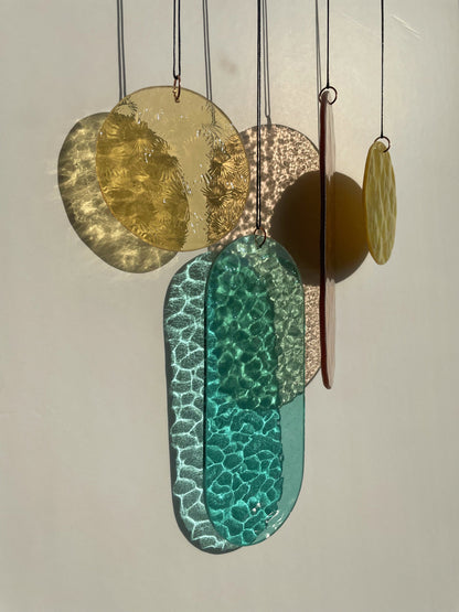 Pastell Wandbehang im Art Deco Stil, Modern Glass Art Sonnenfänger Lichtspiel mit geometrischem Glas, 30th birthday gift for women